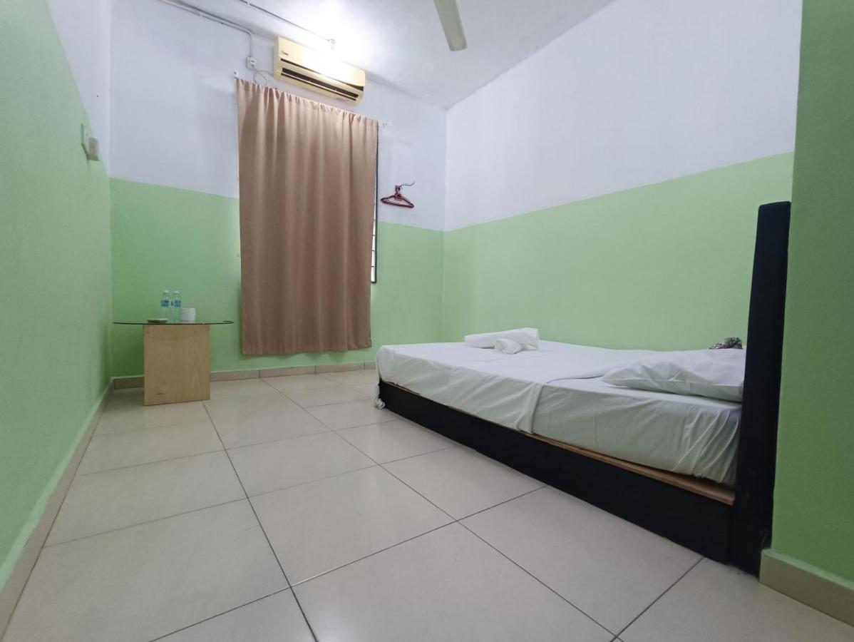 Rvh Hotel Kota Bharu Bagian luar foto