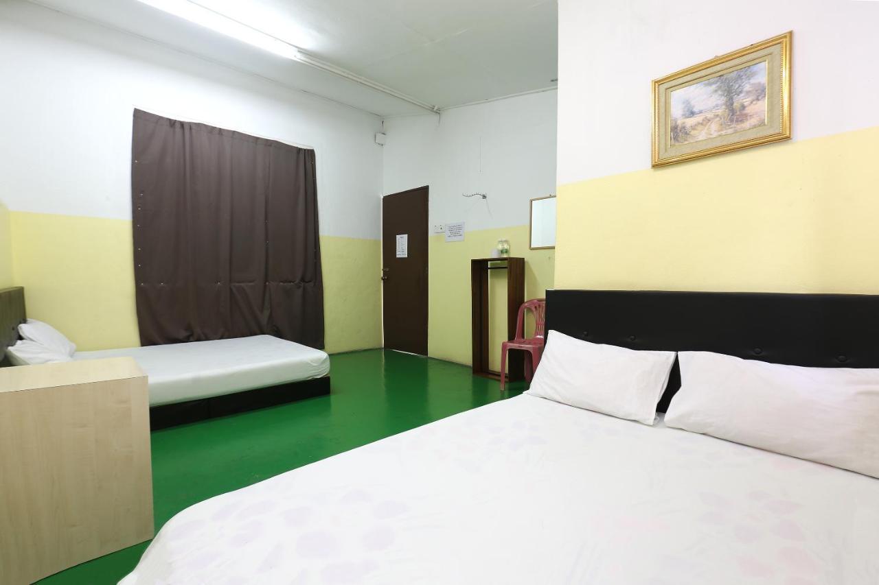 Rvh Hotel Kota Bharu Bagian luar foto