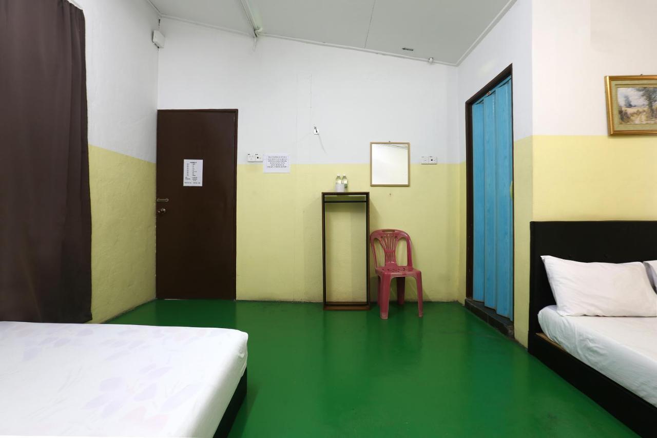 Rvh Hotel Kota Bharu Bagian luar foto