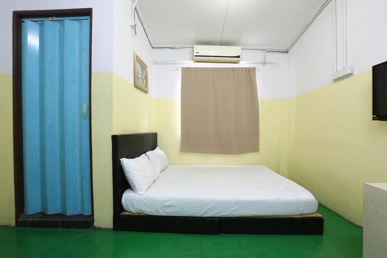Rvh Hotel Kota Bharu Bagian luar foto